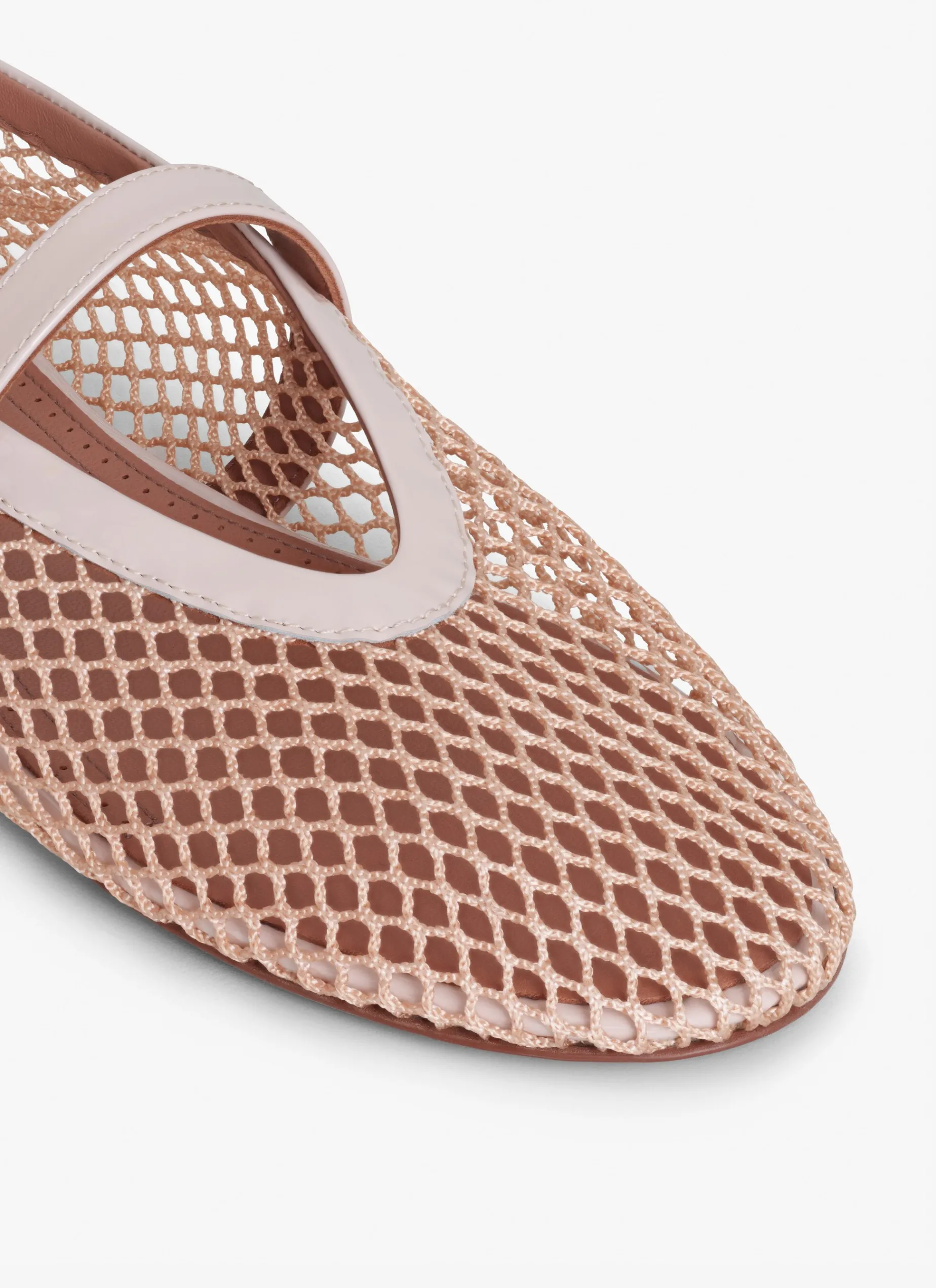 BALLET FLATS IN FISHNET
