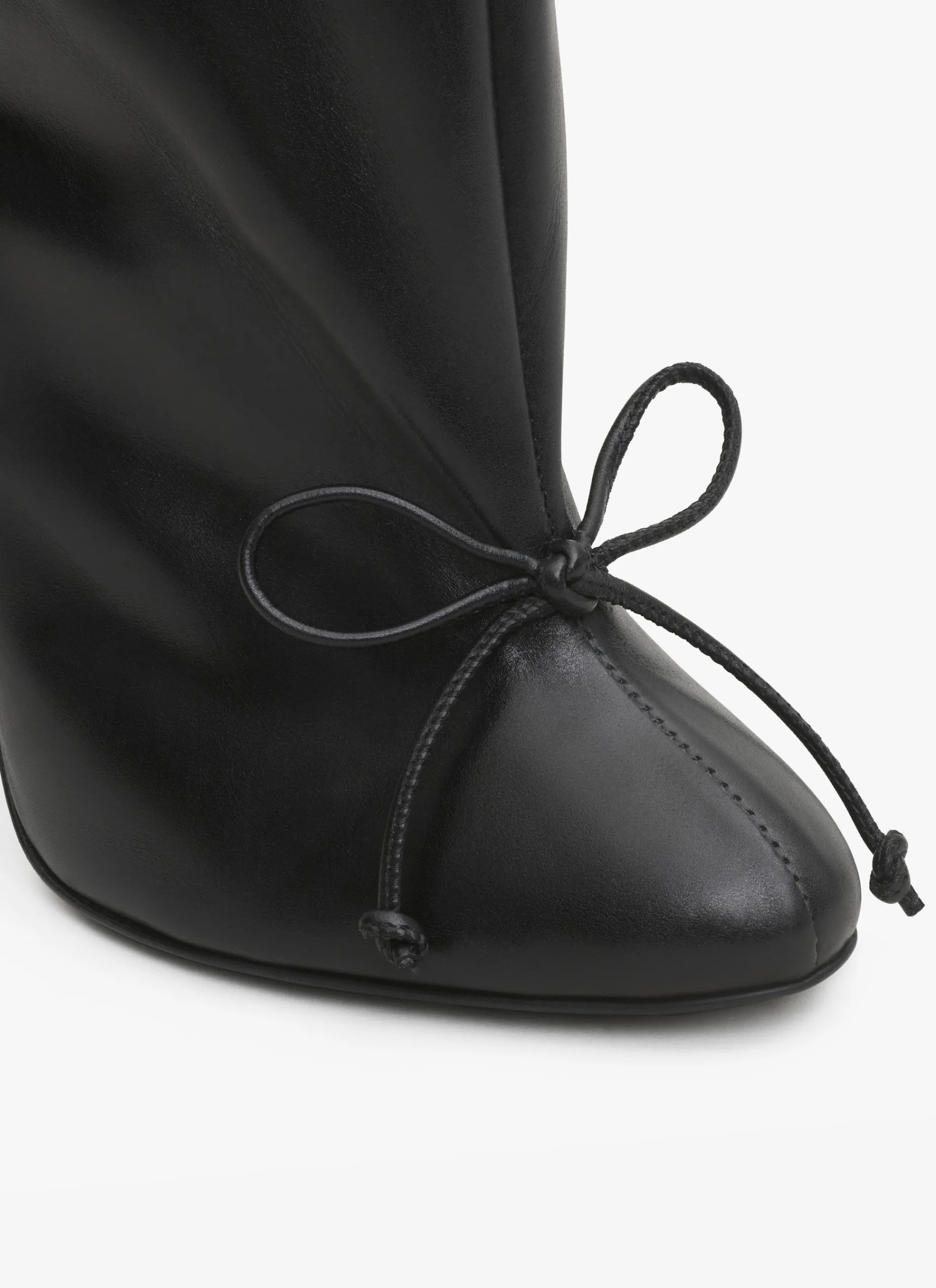 DECOLLETE HIGH BOOTS IN CALFSKIN