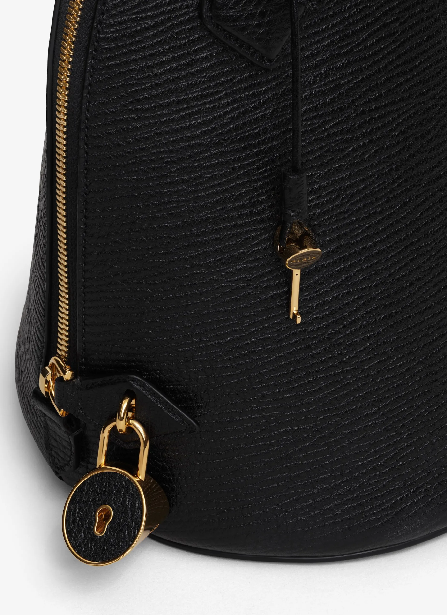 DOME 19 BAG IN CALFSKIN
