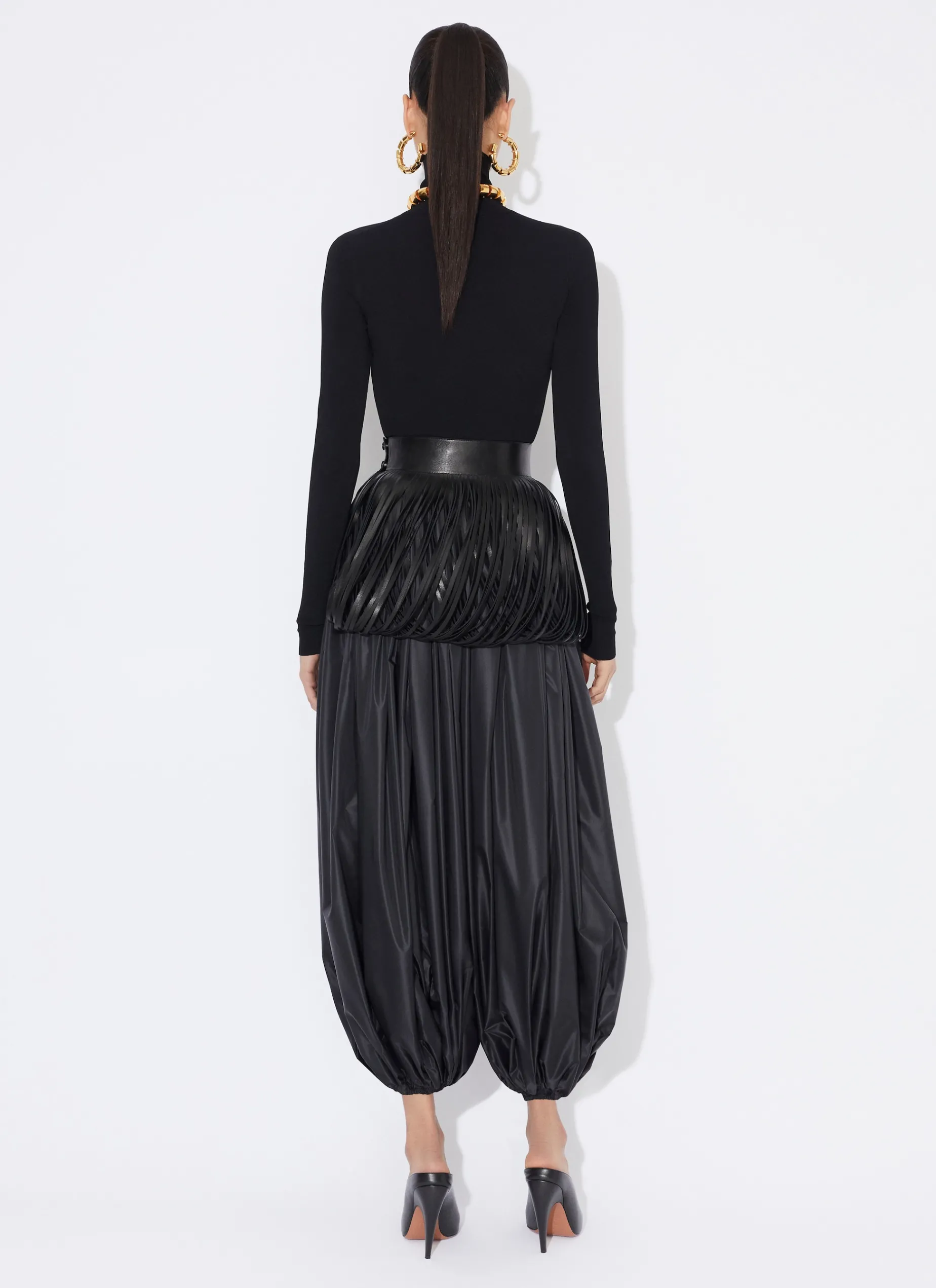 FINE KNIT TURTLENECK JUMPER