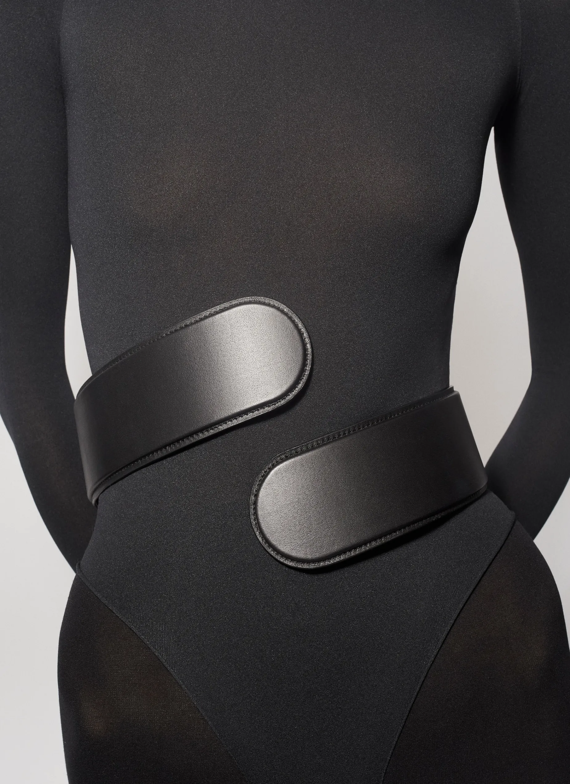 FLEX TWIST BELT IN CALFSKIN