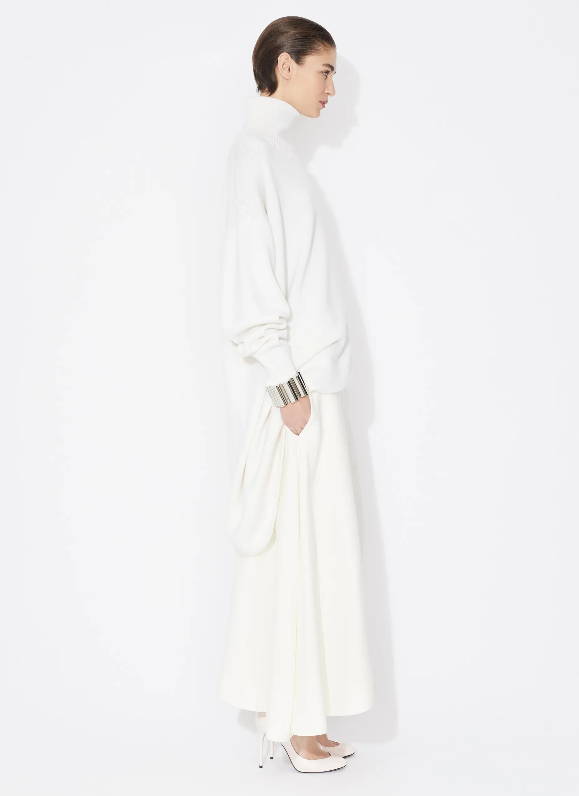 FLUID ASYMMETRIC SKIRT