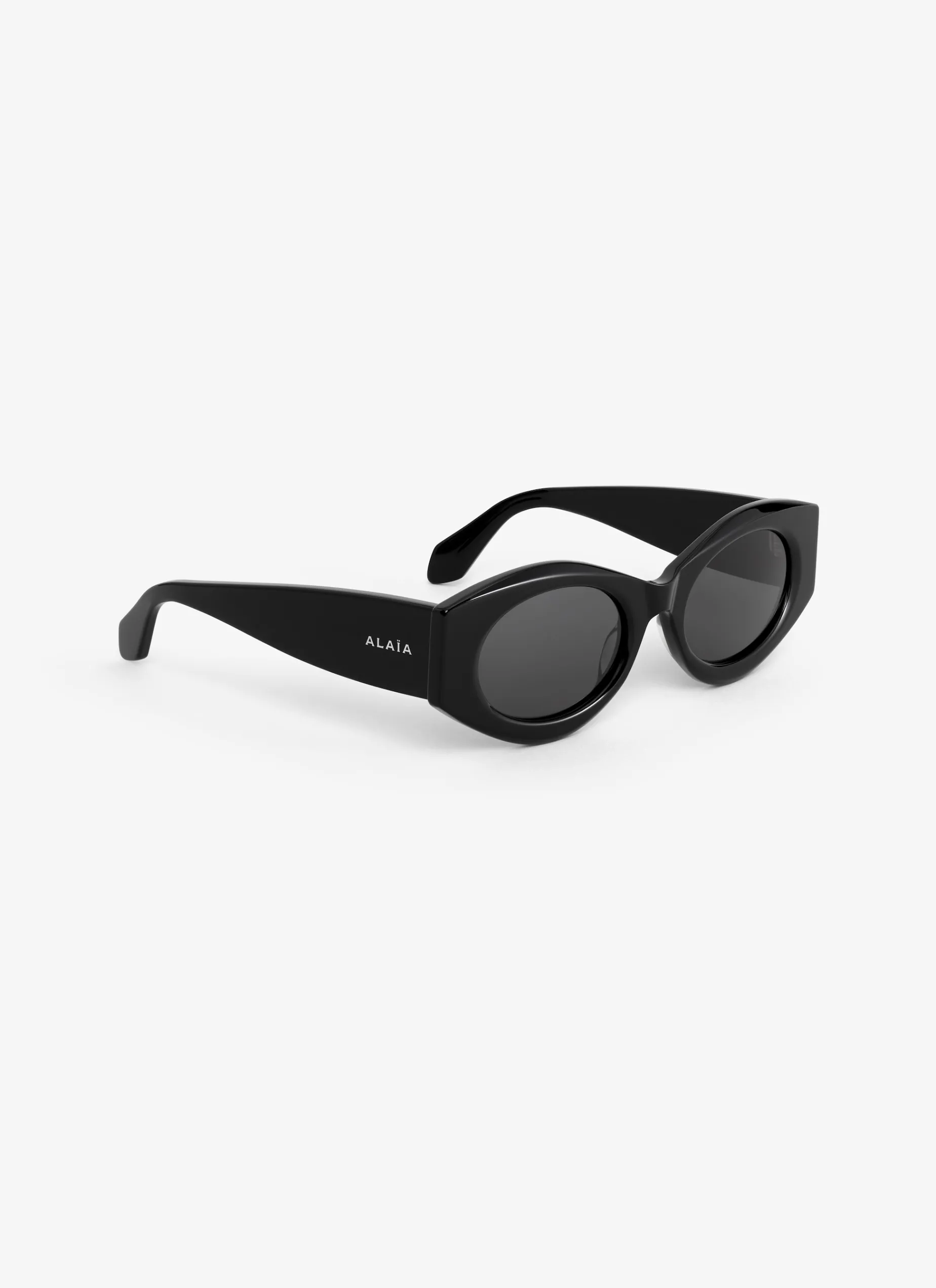 OVAL SUNGLASSES