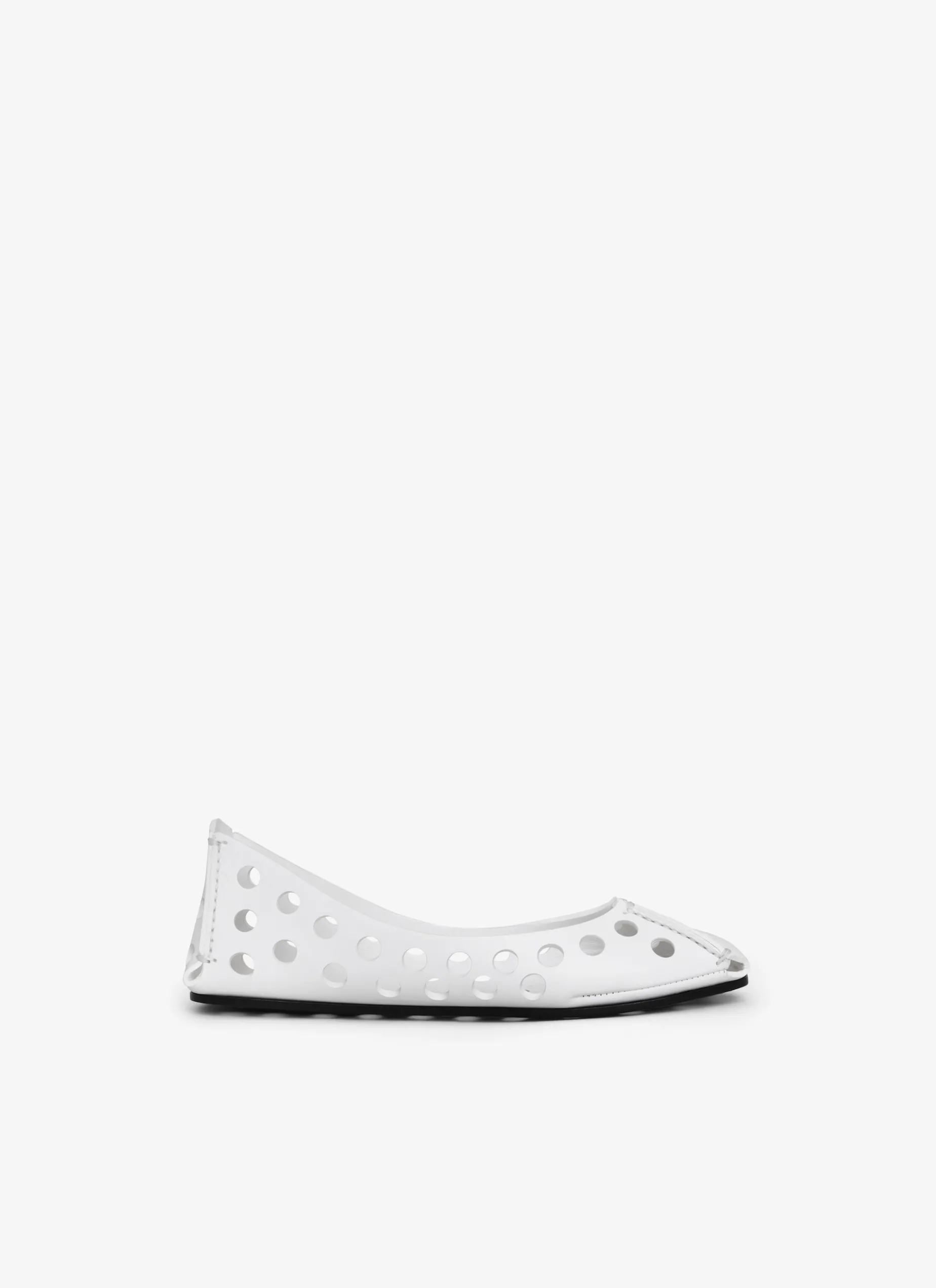 PERFO BALLET FLATS IN CALFSKIN