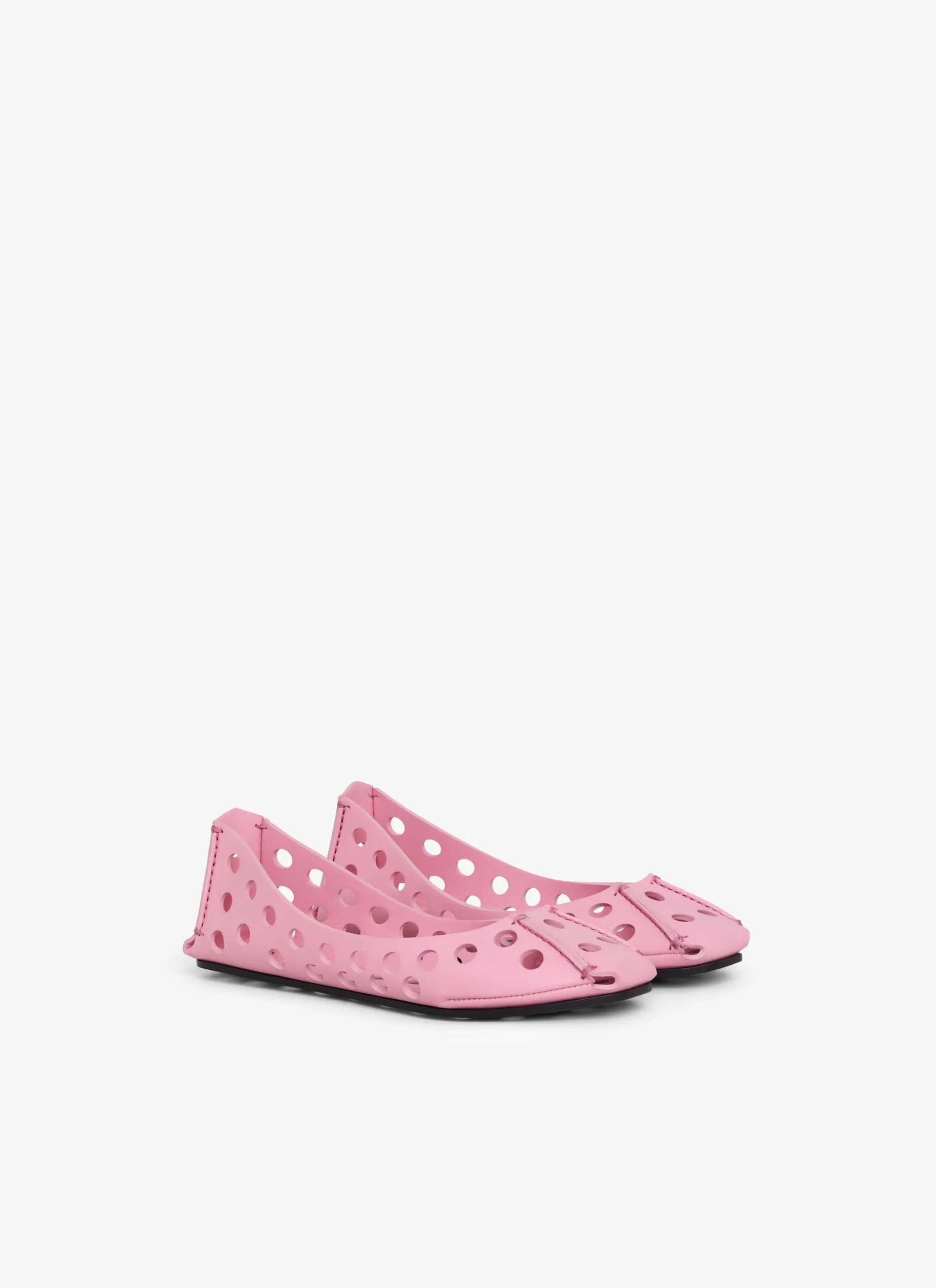 PERFO BALLET FLATS IN CALFSKIN