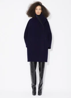 ROUND COAT