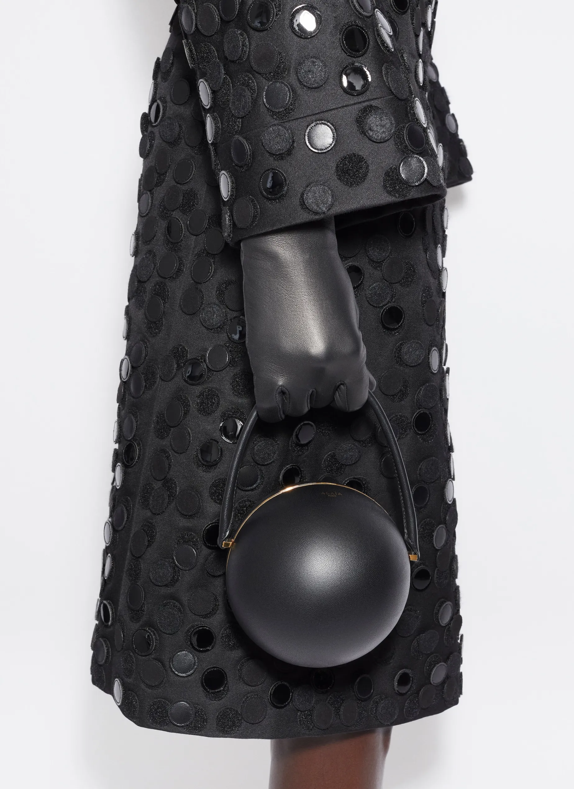 SPHERE MINAUDIERE IN LAMBSKIN